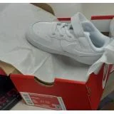 BRAND NEW 9C NIKE BOROUGH LOW 2 (RIGHT)